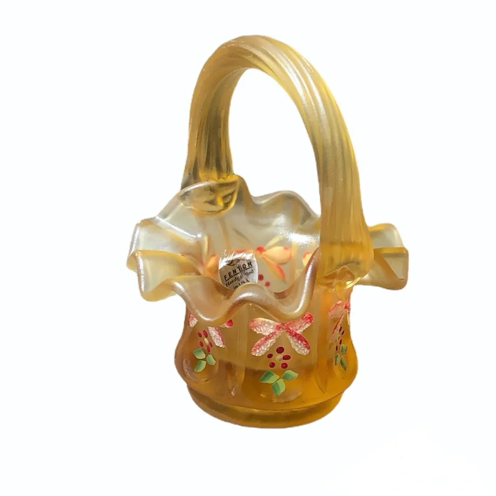 FENTON AMBER GLASS CHRISTMAS BOWS & HOLLY MINI BASKET 2